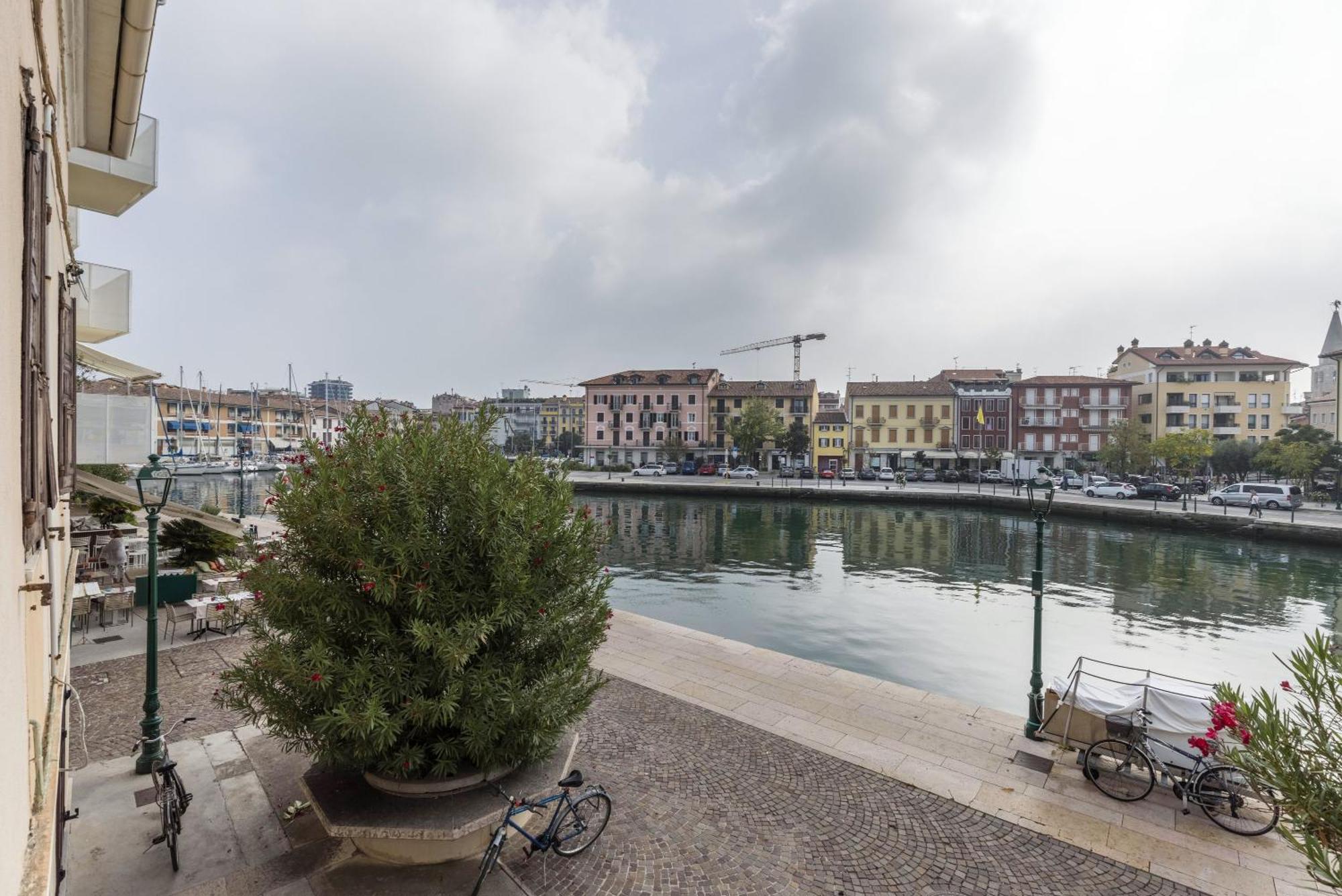 Appartamento Al Porticciolo グラード エクステリア 写真